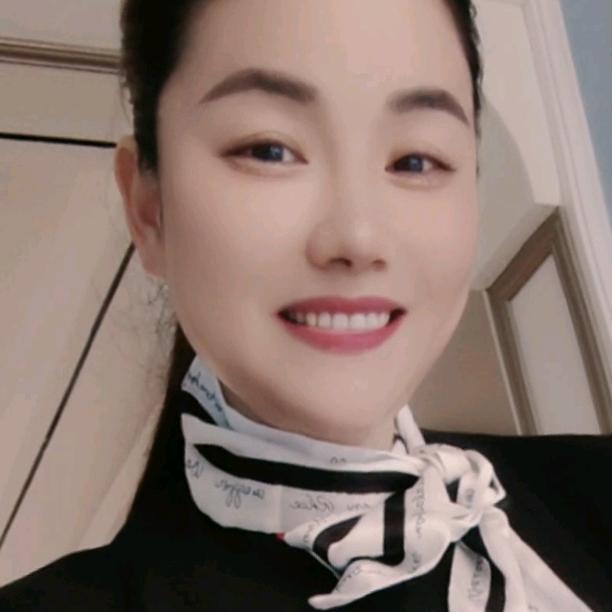玲玲  🧚🏾‍♀️