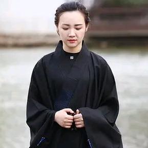青妍居士