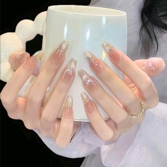 偏爱ᵃʕ•̫͡•ʔ