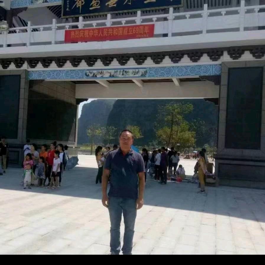 坚强🐇🐇的我也刘不住你