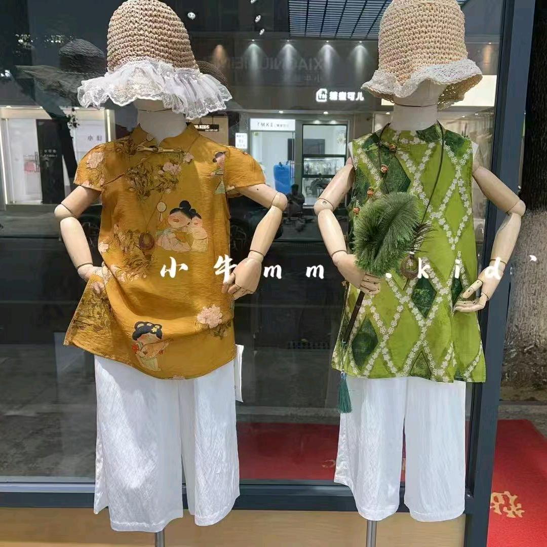 小男孩