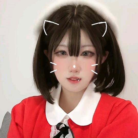 两鬓霜华仍念伊初见之欢