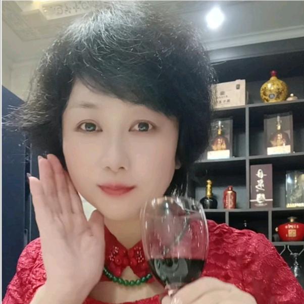 包租婆❤️欠靓靓一个华子