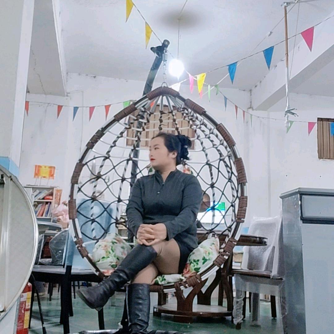 动人心者莫先于情