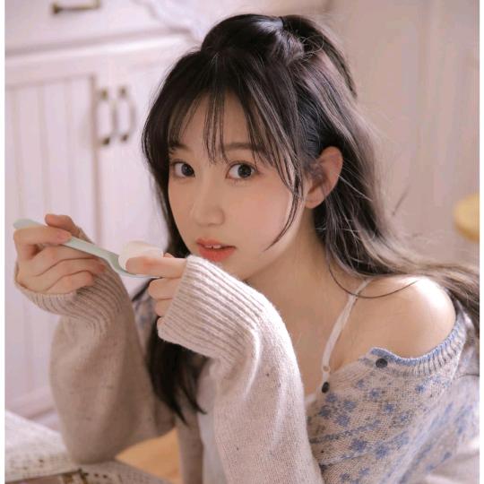 郤飞丹-雯雯