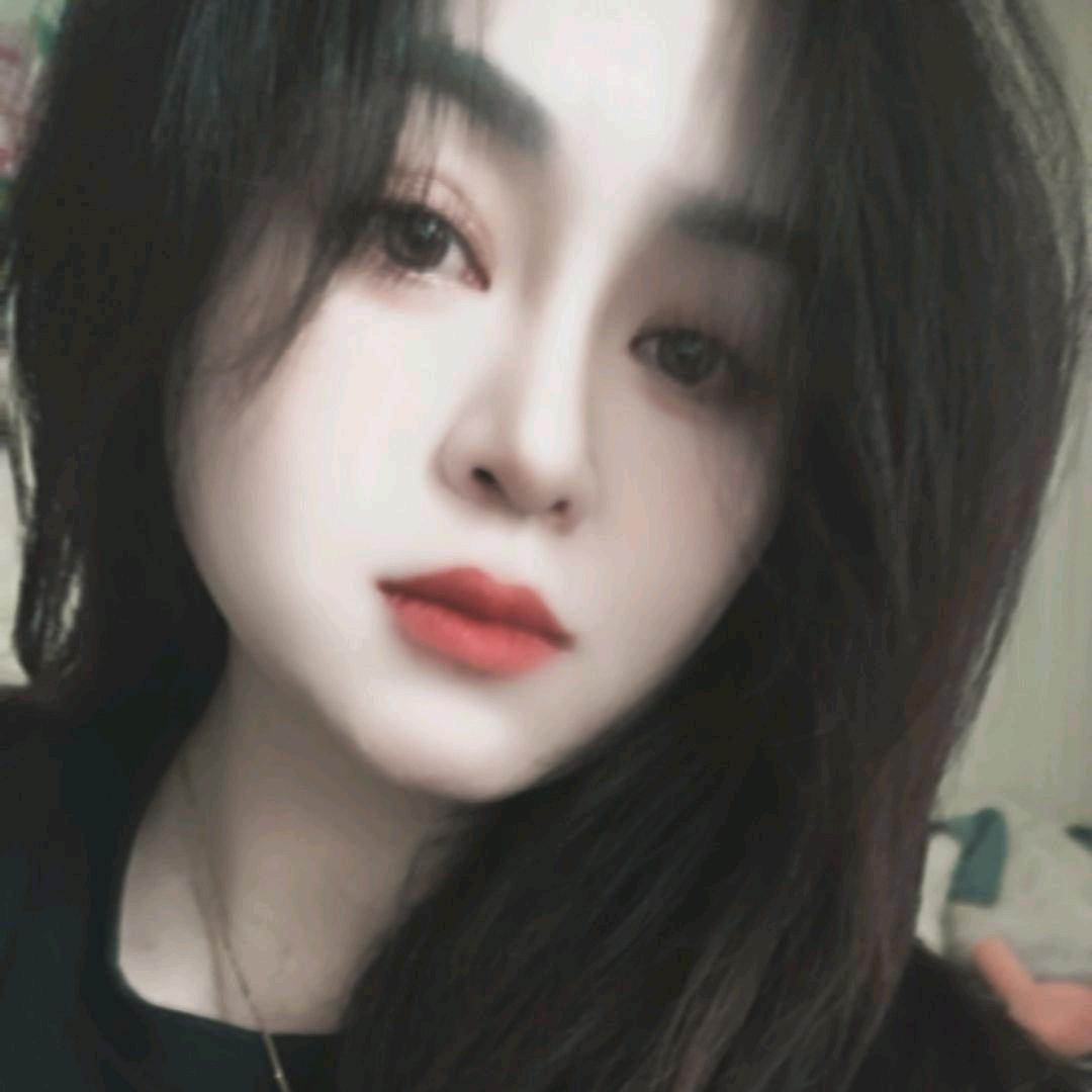 卖草莓的小姐姐🍓