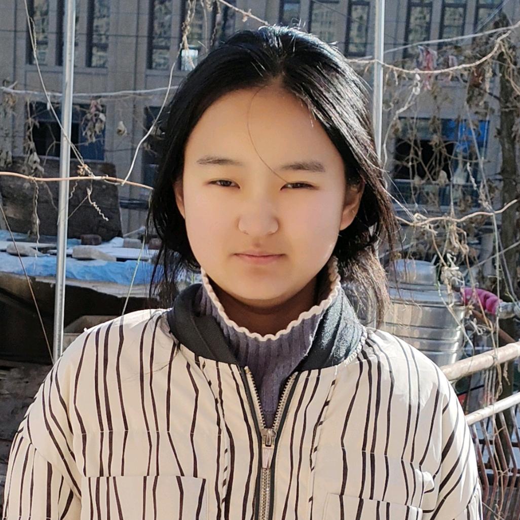 草编姑娘竹篓妹