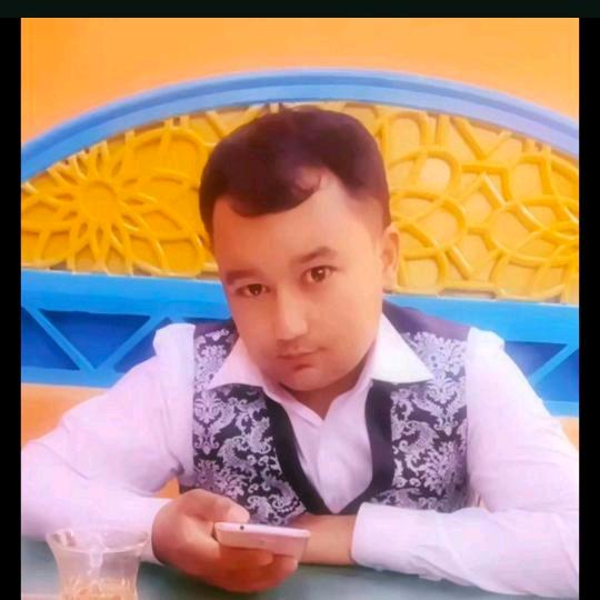 m 👨‍👩‍👧‍👦  z