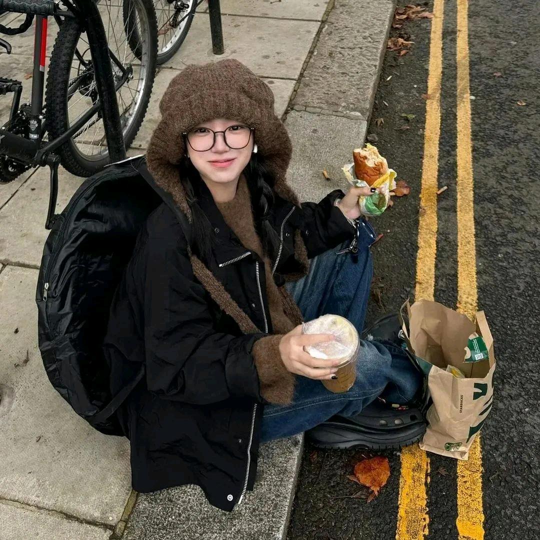 Gf.
