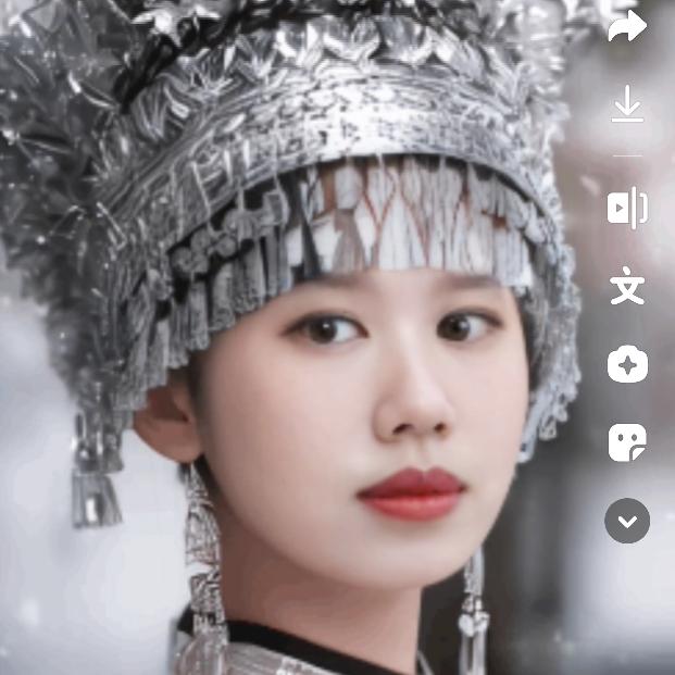 《湘西苗族姑娘》在钟祥摆烧烤摊
