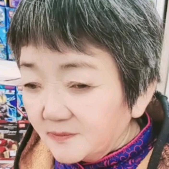 国林母亲😄😄😄