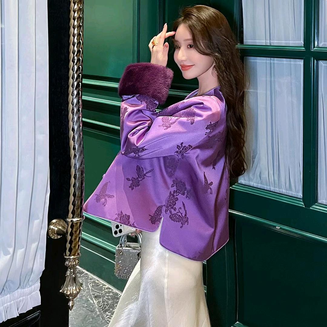 依佳儿服饰房产中介