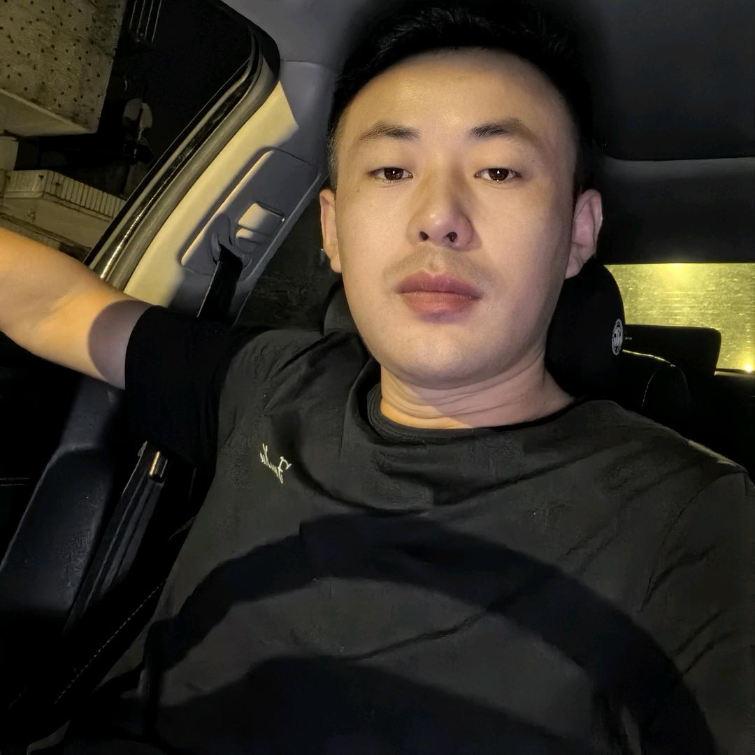 (*^▽^*)    先谋生  再谋爱¥