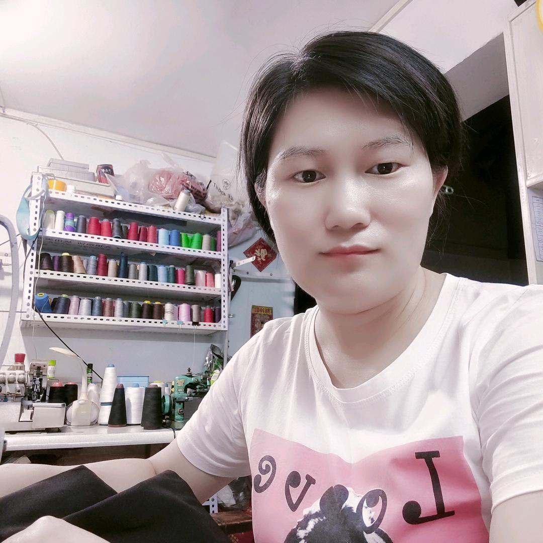 红鸿(服装精改，宜宾林家巷)