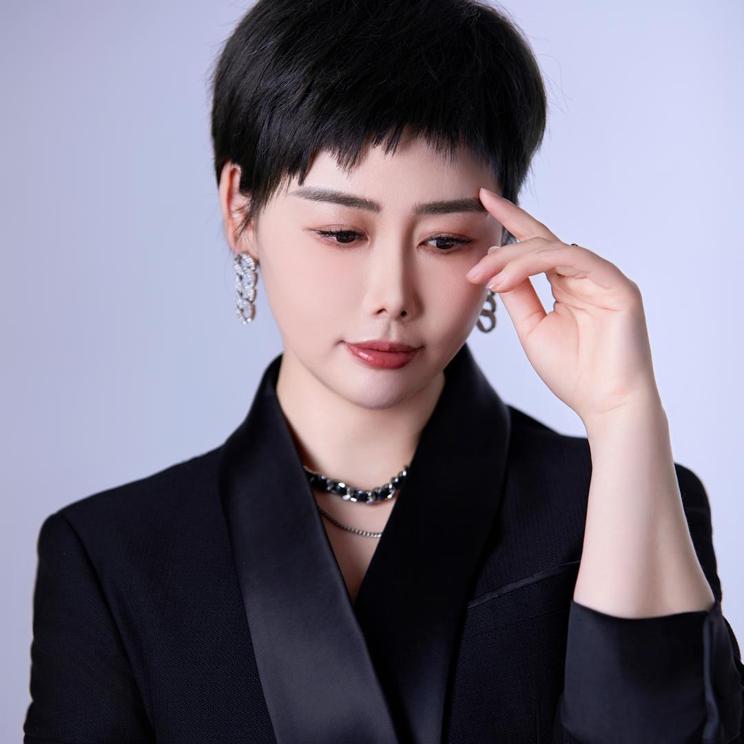 胡贝儿娟娟老师