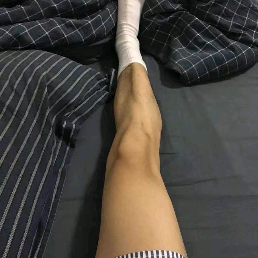别抱我
