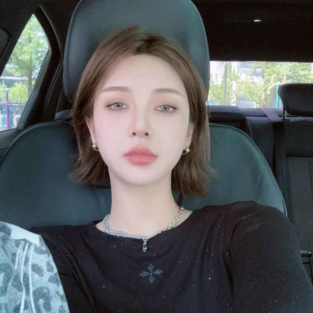 Silvia💓