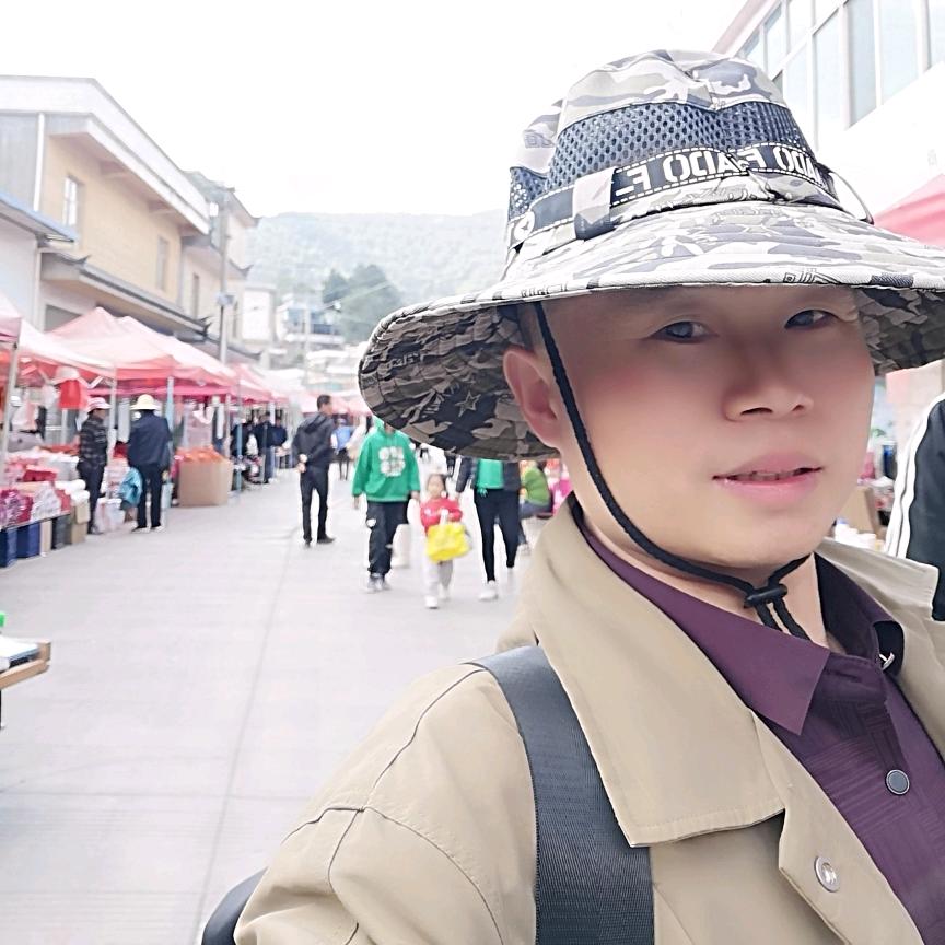 张家界小张哥