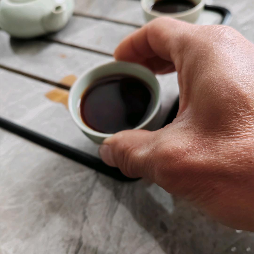 鹰隼战釜