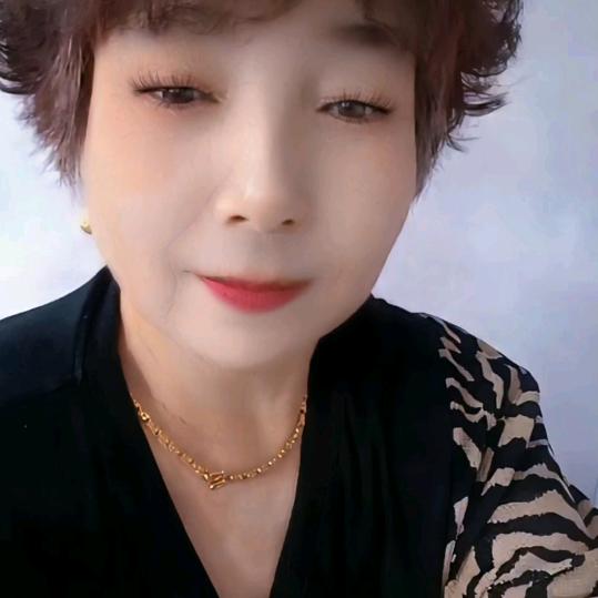 HI, 牡丹🌸