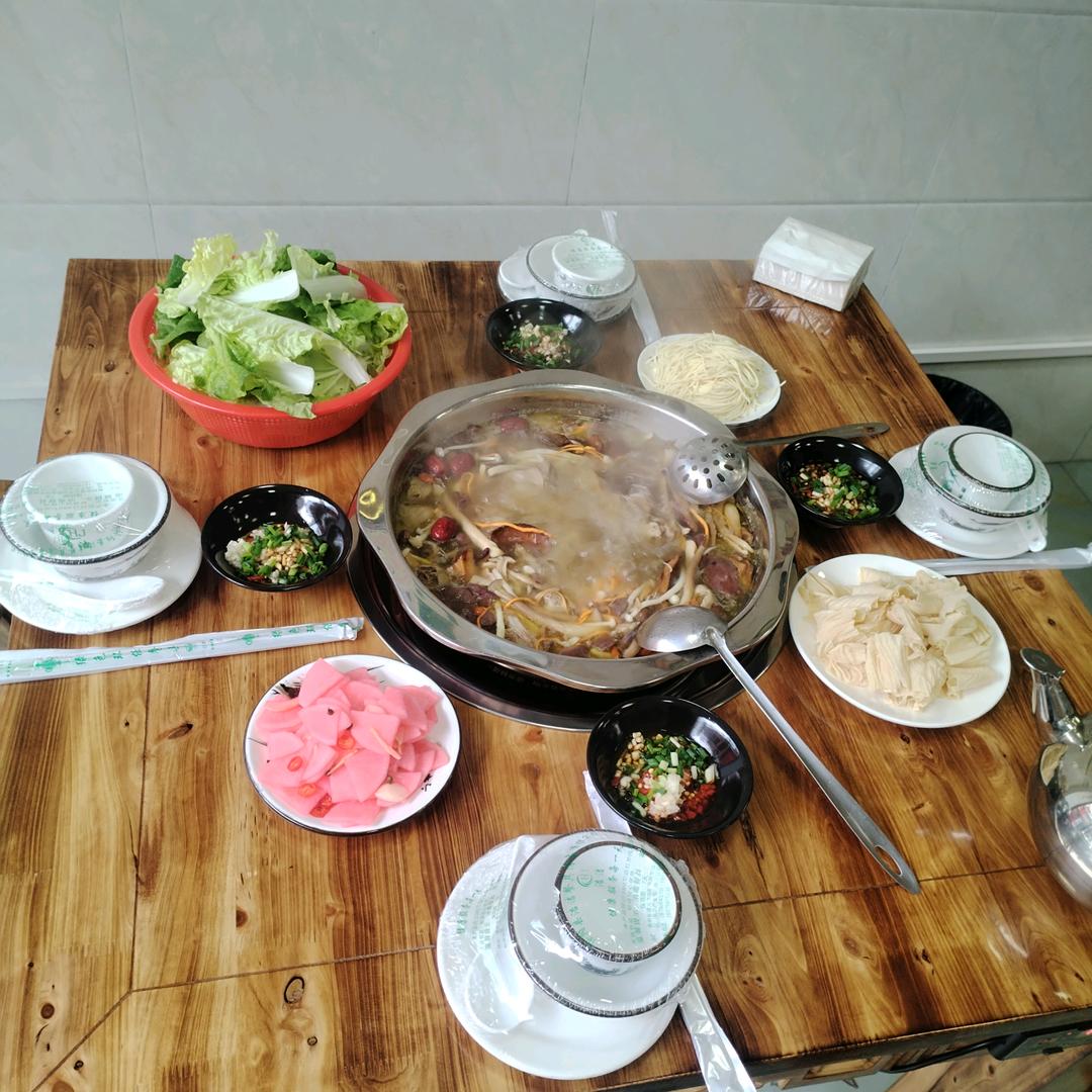 野生菌火锅（白马美食街店铺）