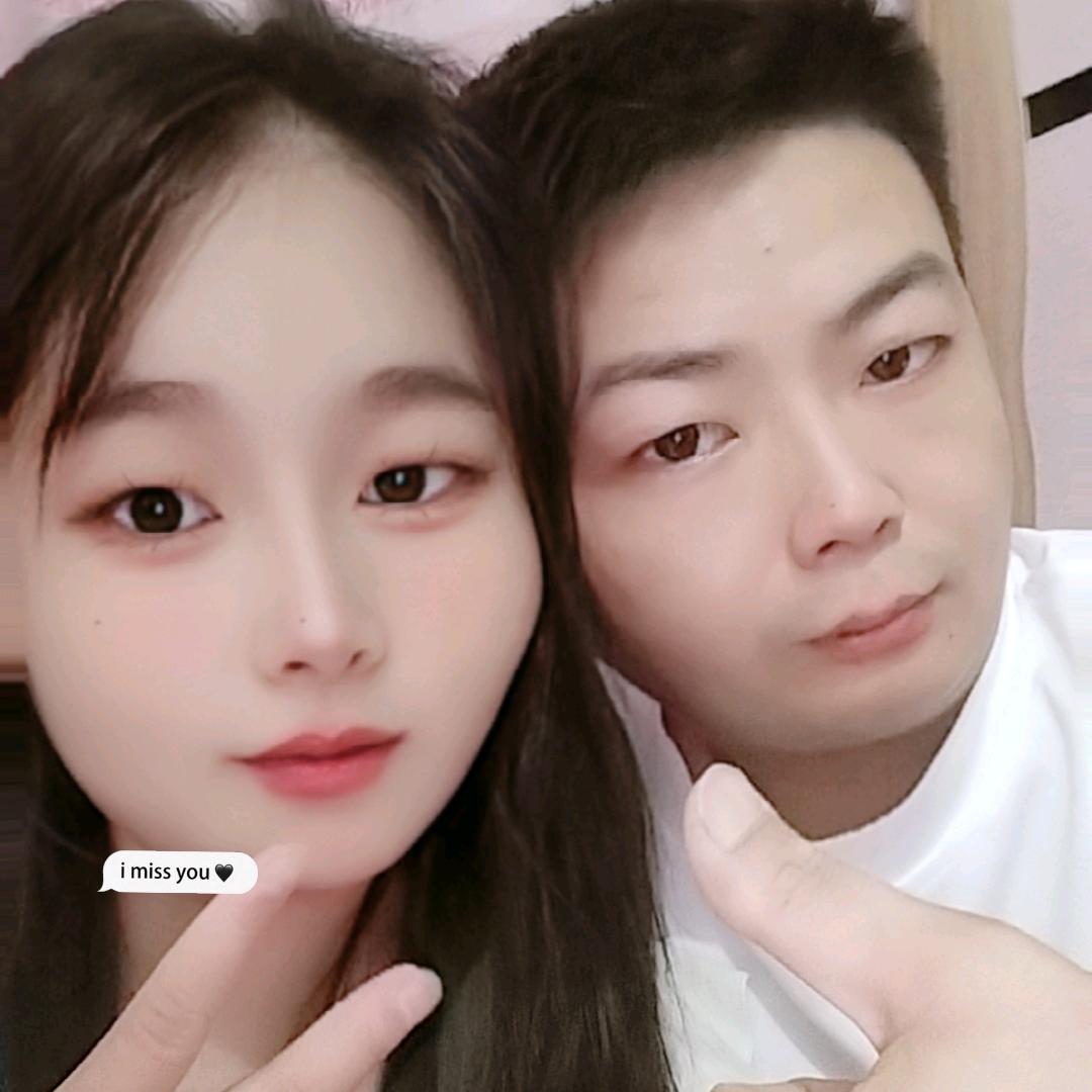 ￥邹末愉快 ¥