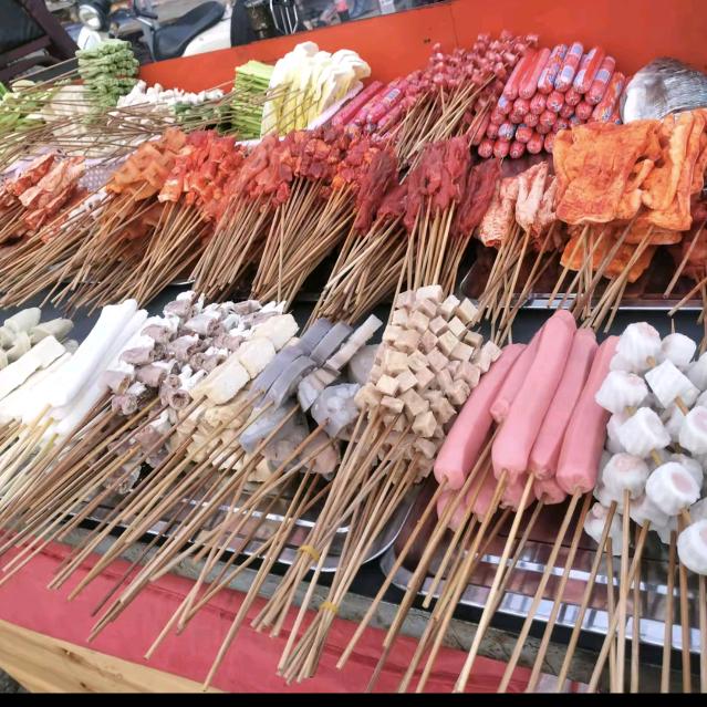 芒市大河德旺烧烤一元一串