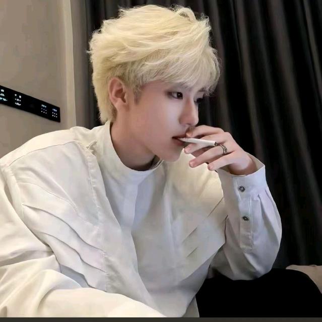 AAA超级空间酒吧小罗