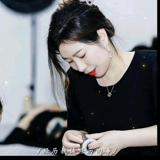 美丽衣橱艳雪服饰店