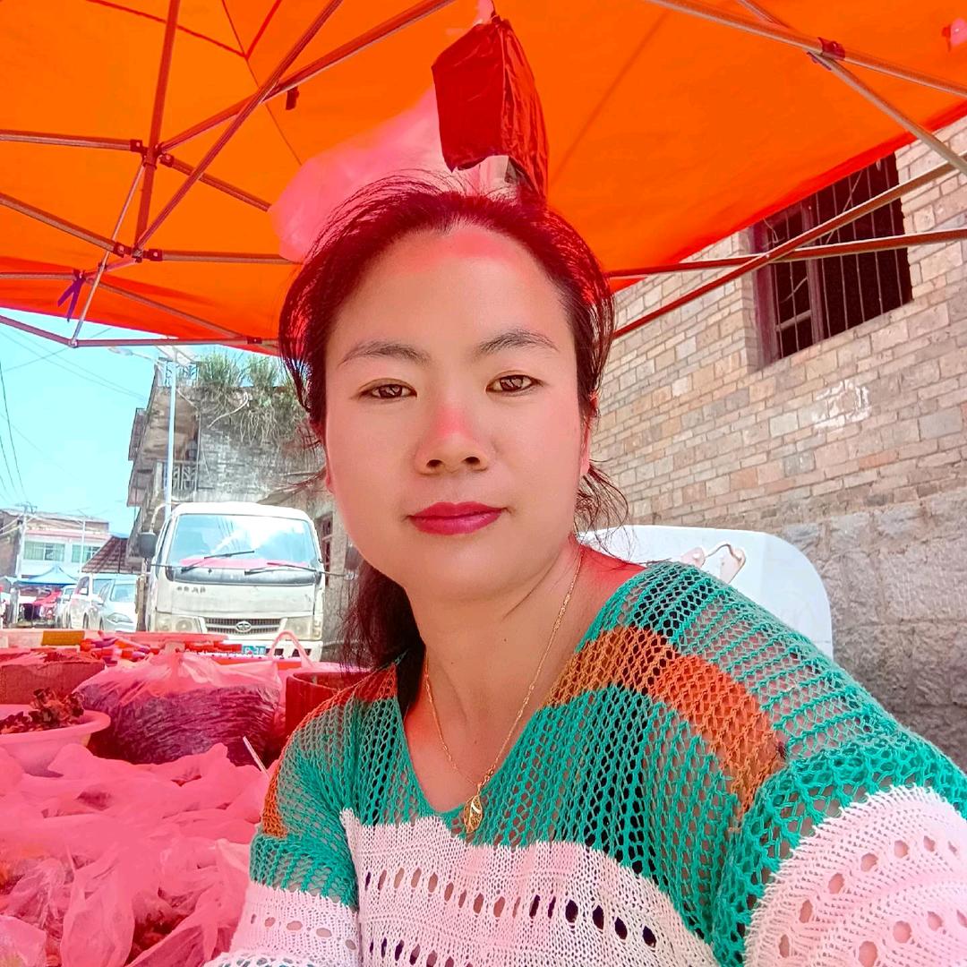 钱美在彝家烧烤剪刀肉等待你们的到来