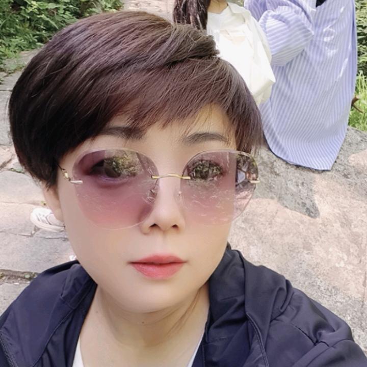 静静吖