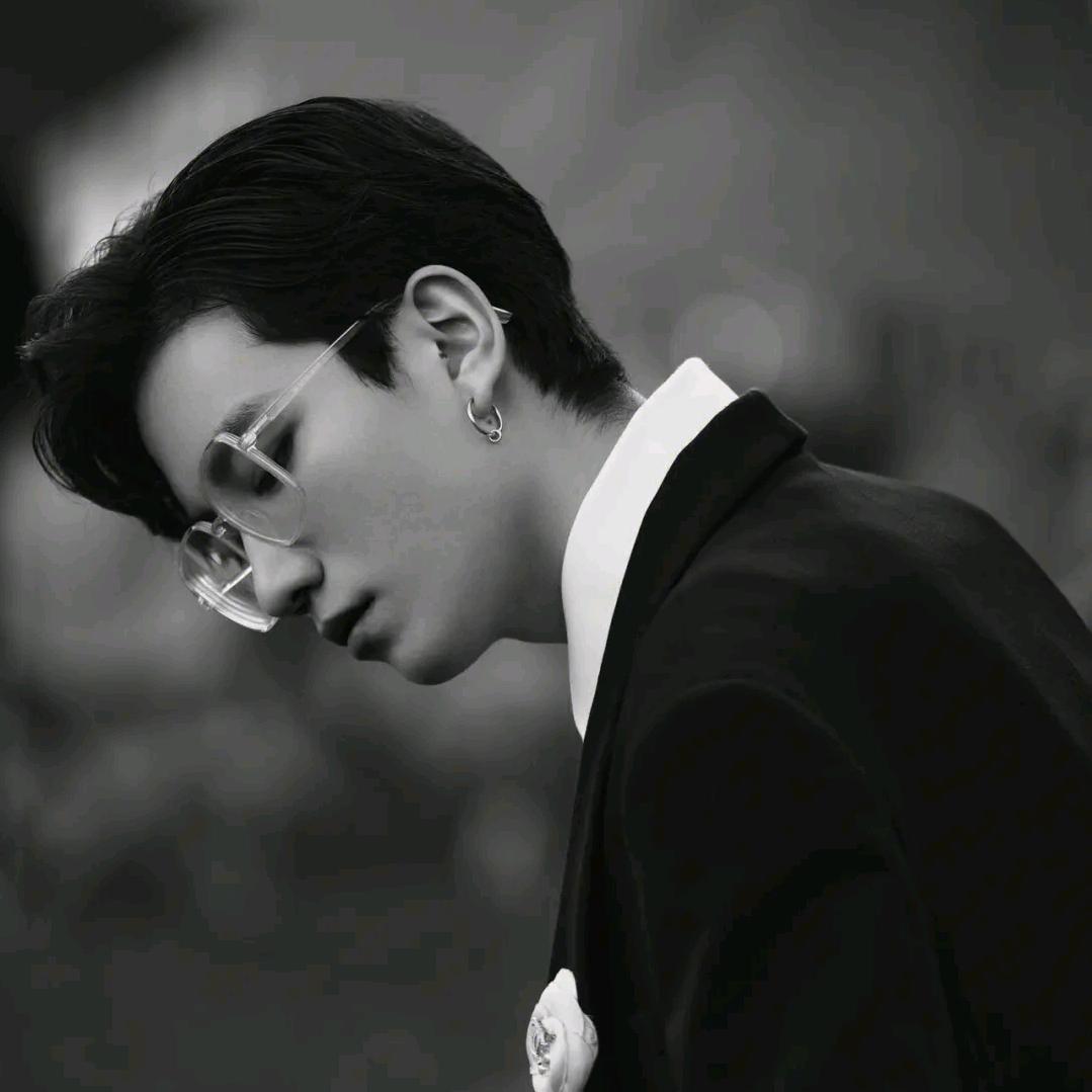 项左美发烫染设计沙龙