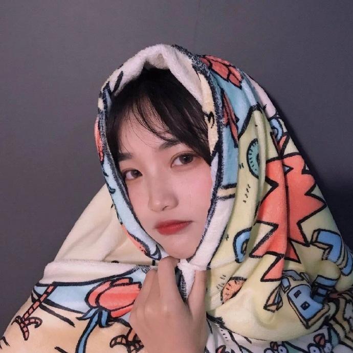 小小黎璃超会吃