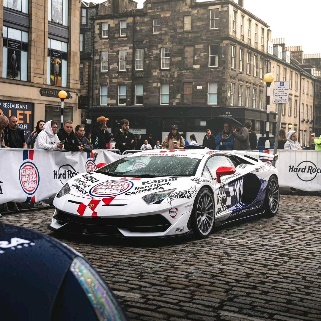 𝑺𝒊𝒍𝒆𝒏𝒕𝑻𝒆𝒂𝒓