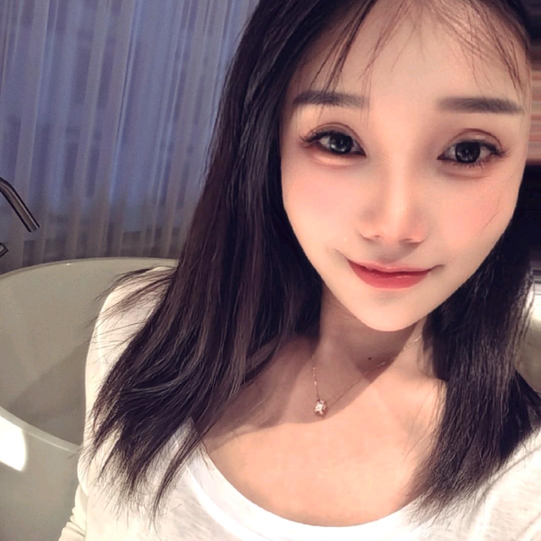 万万💙🖤❤️