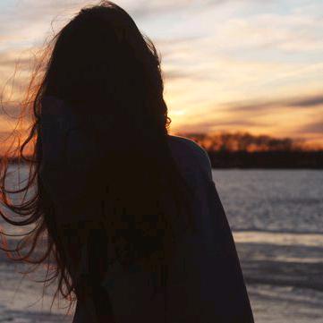 🐬墙角的猫🍂🍂