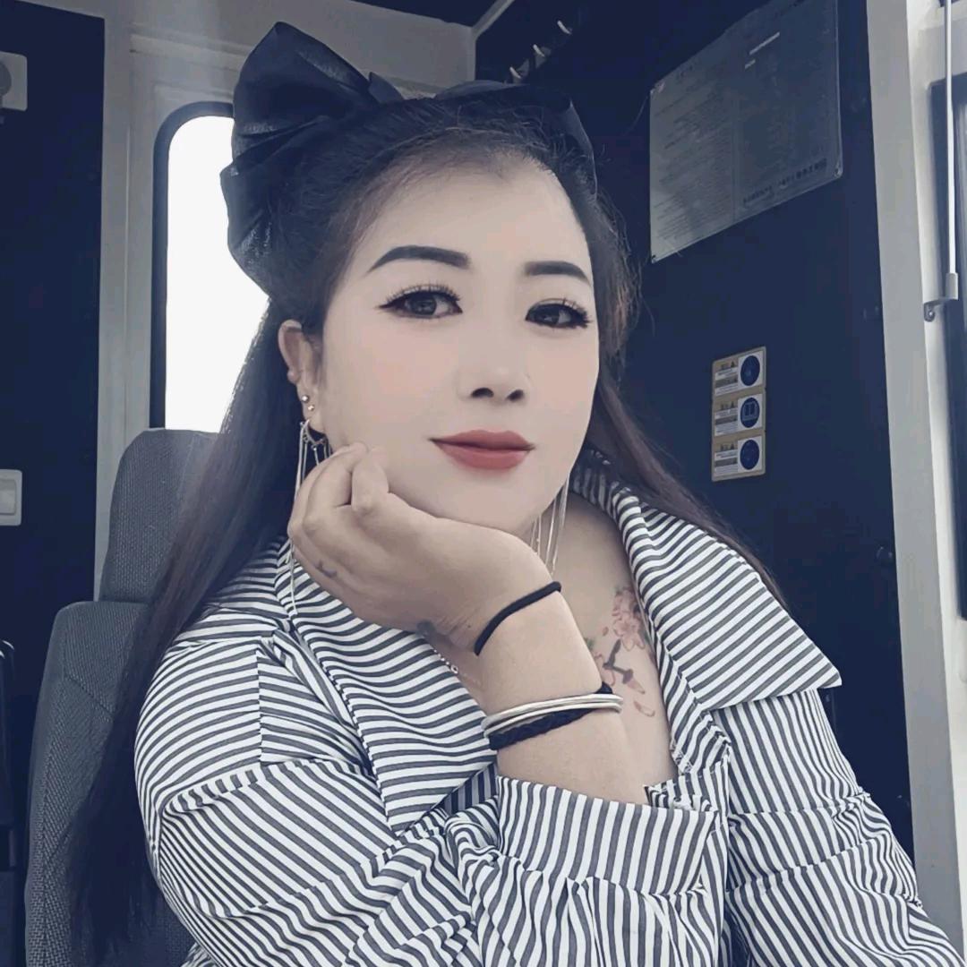 四小姐