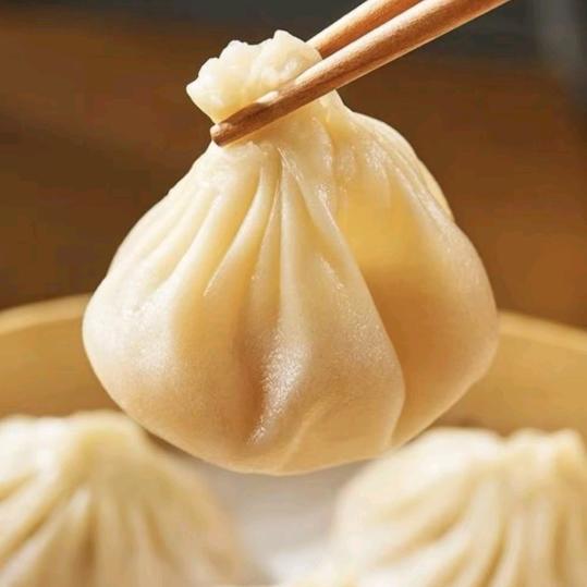 黑哥生汆丸子汤 灌汤包