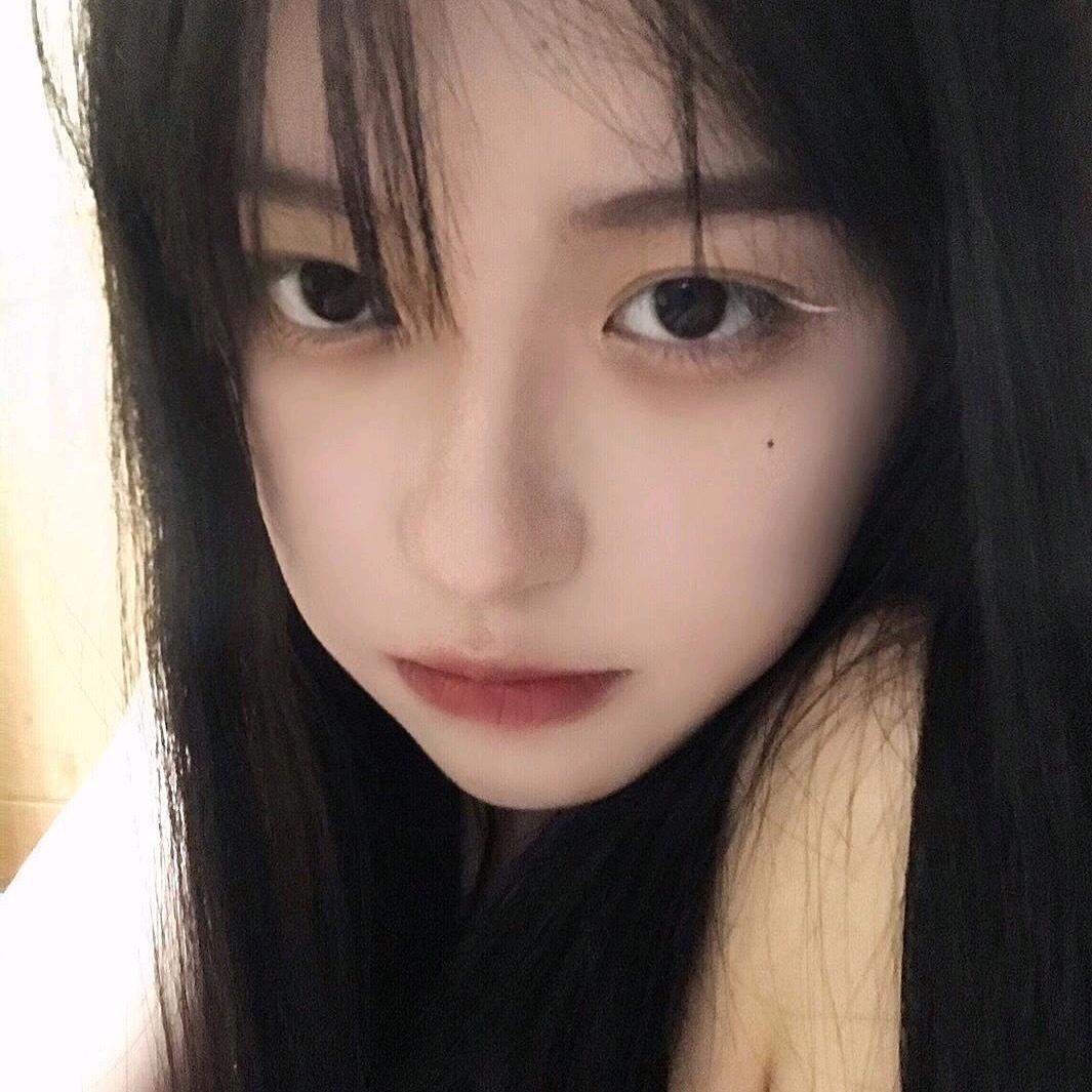 小迷妹爱撸猫🥴