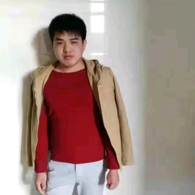 广东吴川华仔。