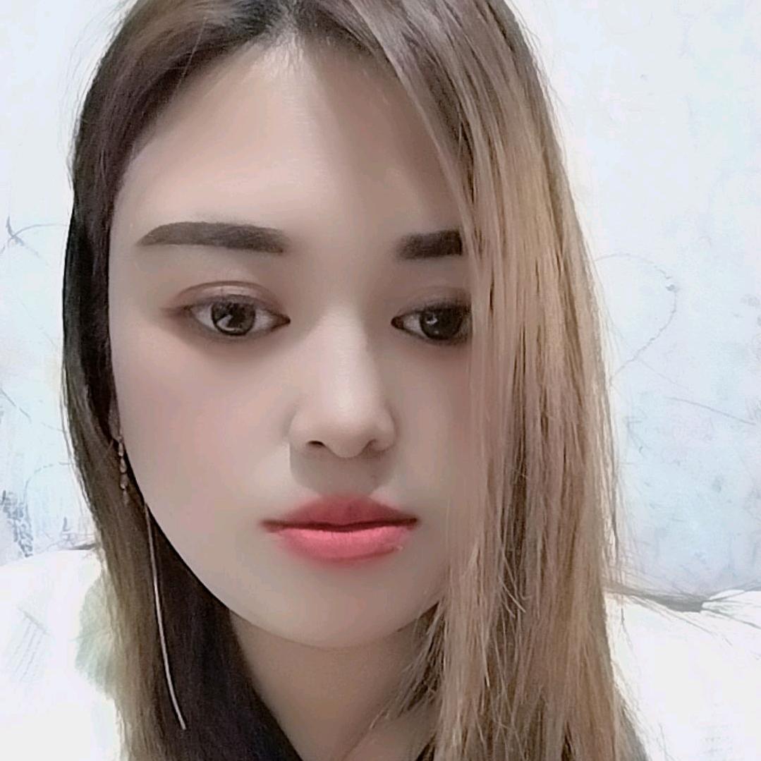 小穆艳橱窗带货