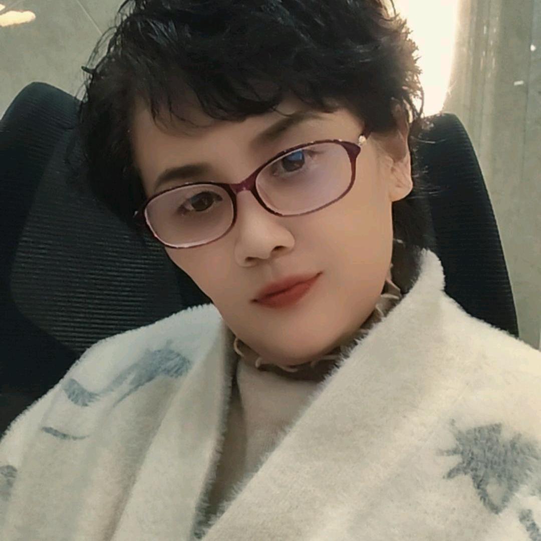 杨月霞