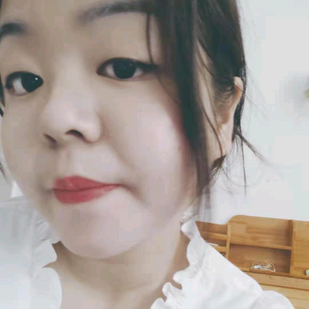 @诺妍