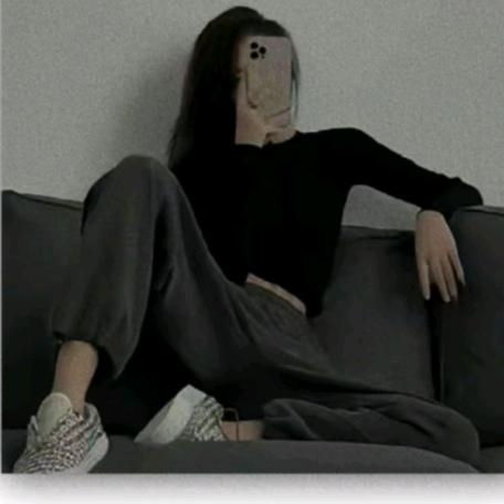 是小何💭