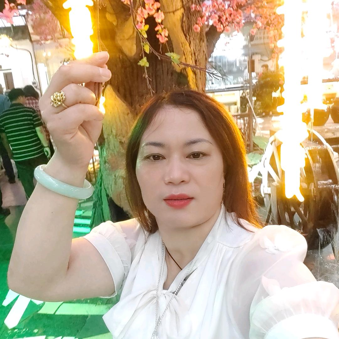 一生相伴79年的小绵羊。