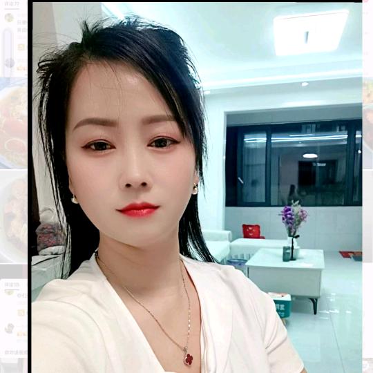 小趙）