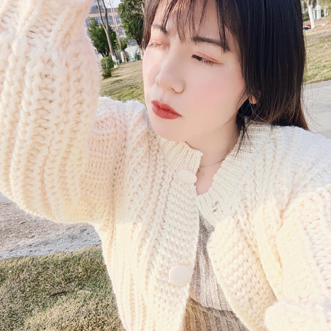 尛丁🍒在摆摊