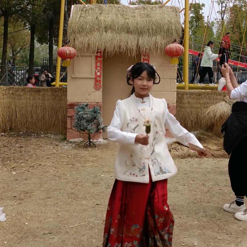 @ღ🍒暖心向阳꧔ꦿএ⁵²º᭄：