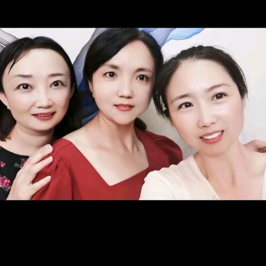 阿玲.
