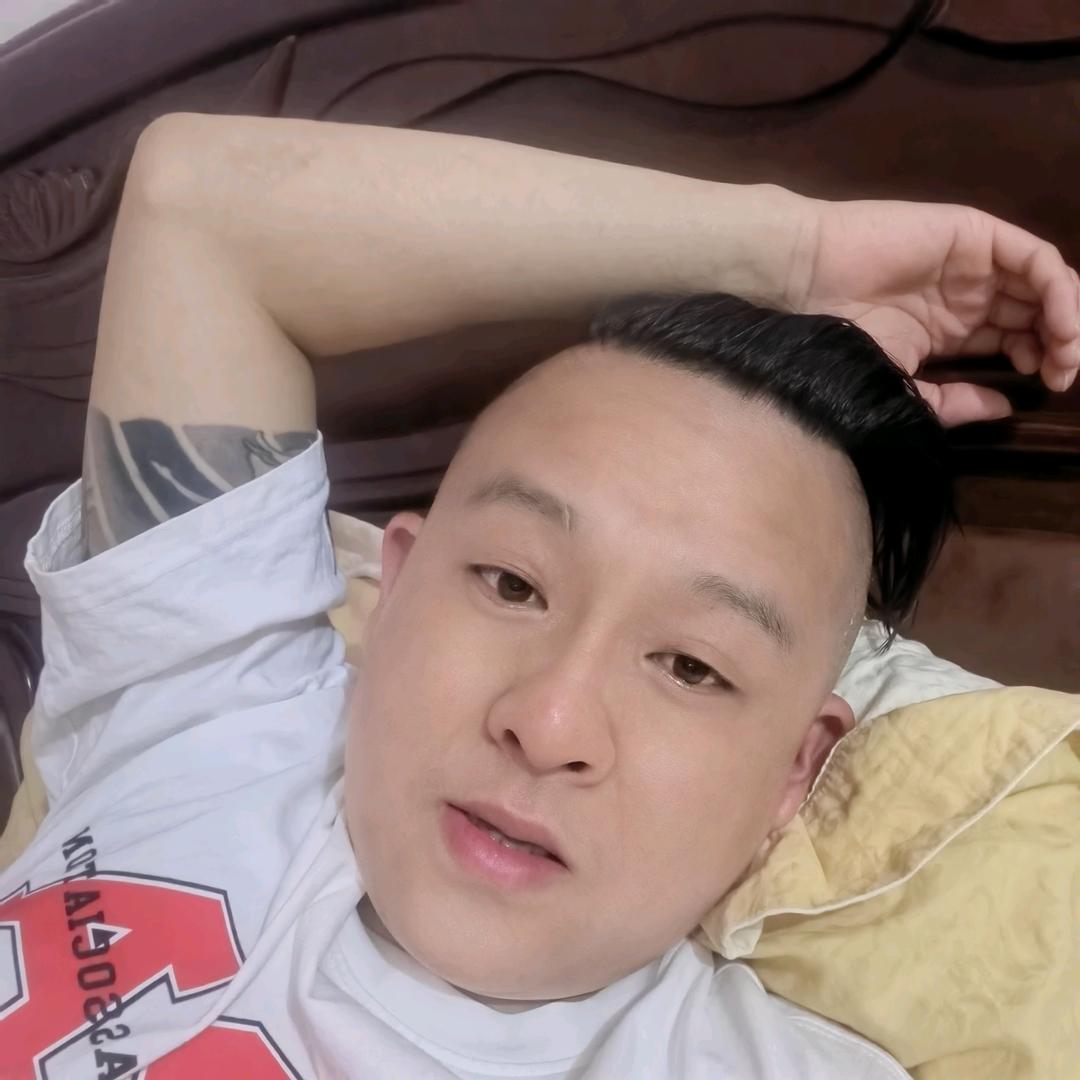 专业拆除，消纳建筑垃圾大件废弃物。
